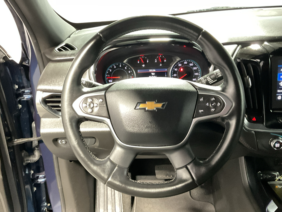 2023 Chevrolet Traverse LT Cloth FWD