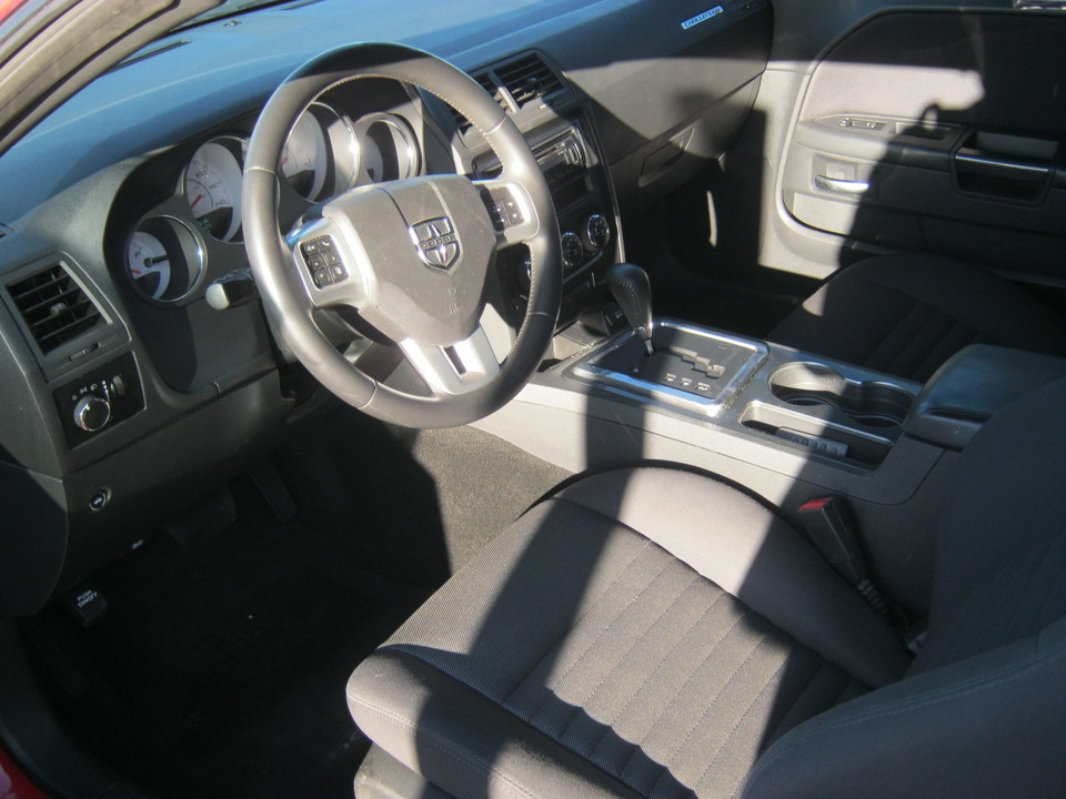 2012 Dodge Challenger SXT