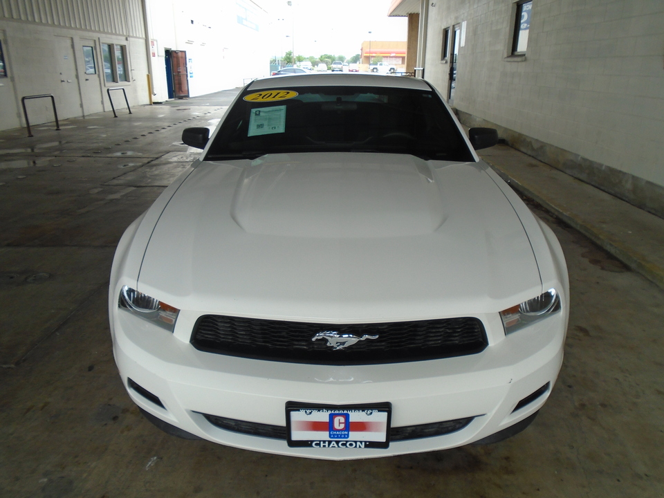 2012 Ford Mustang V6 Coupe