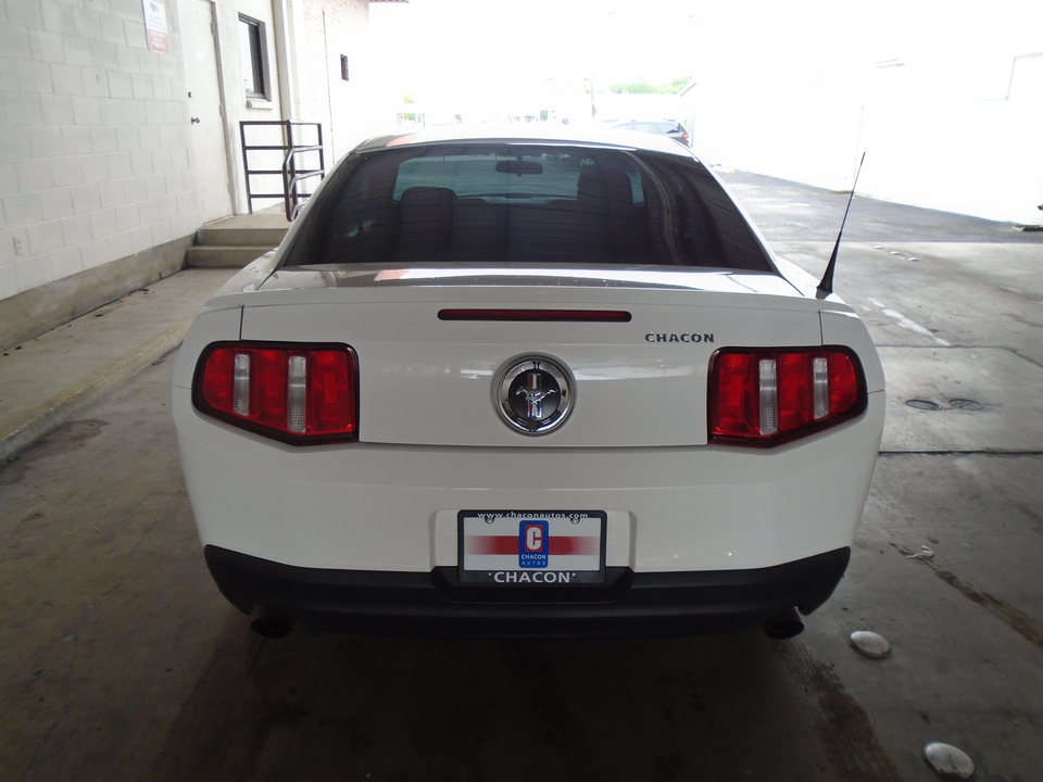 2012 Ford Mustang V6 Coupe