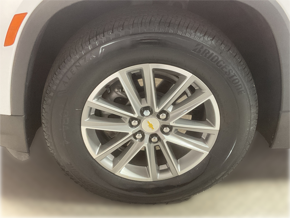 2023 Chevrolet Traverse LT Cloth FWD