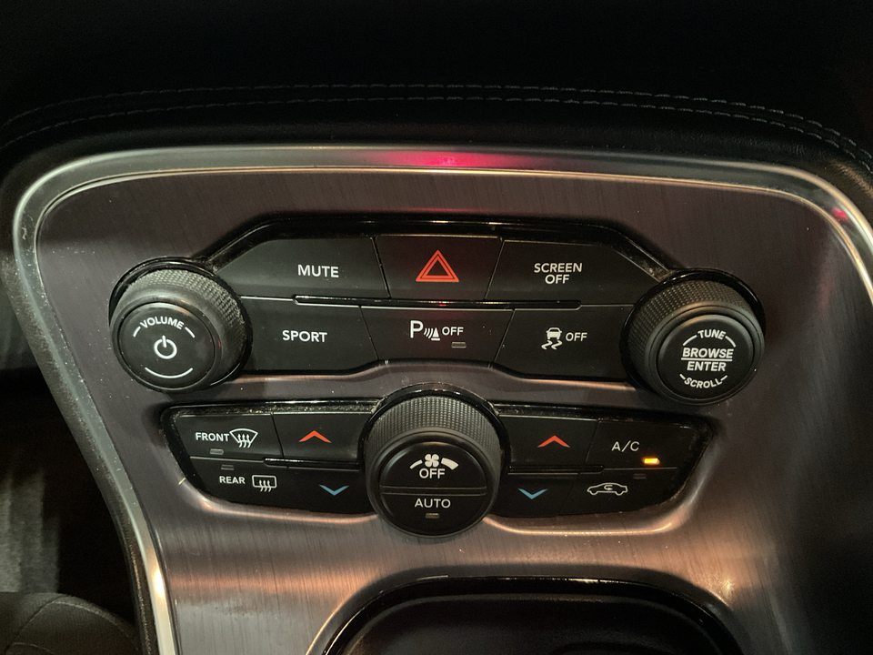2018 Dodge Challenger SXT