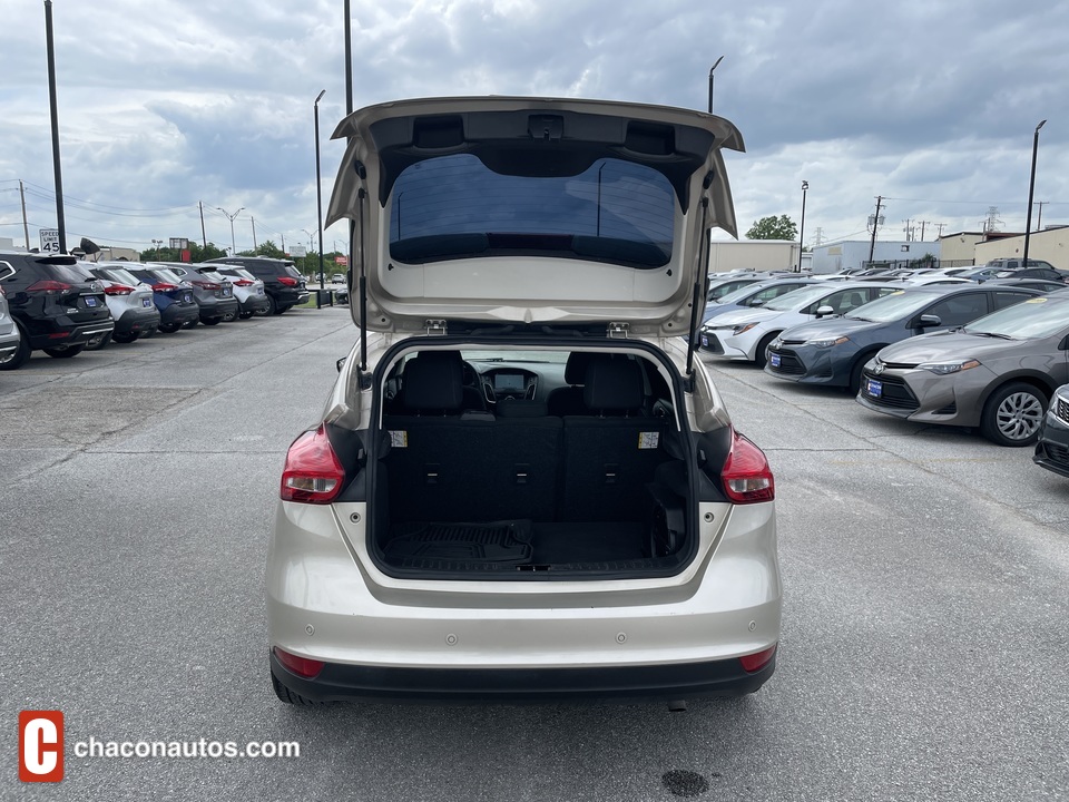 2017 Ford Focus SEL Hatch