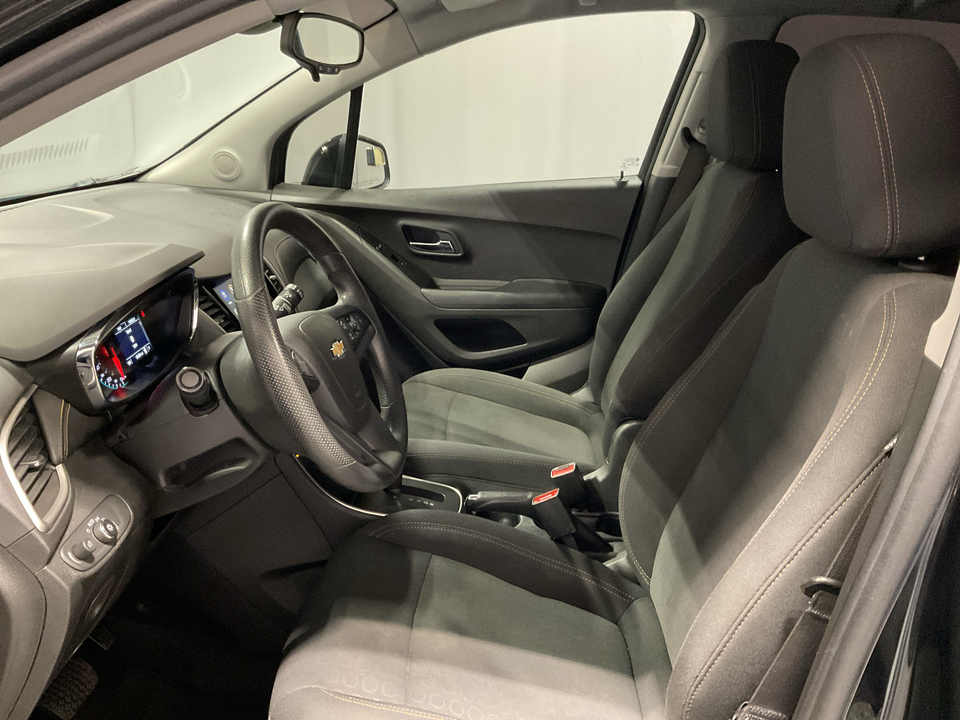 2020 Chevrolet Trax LS FWD