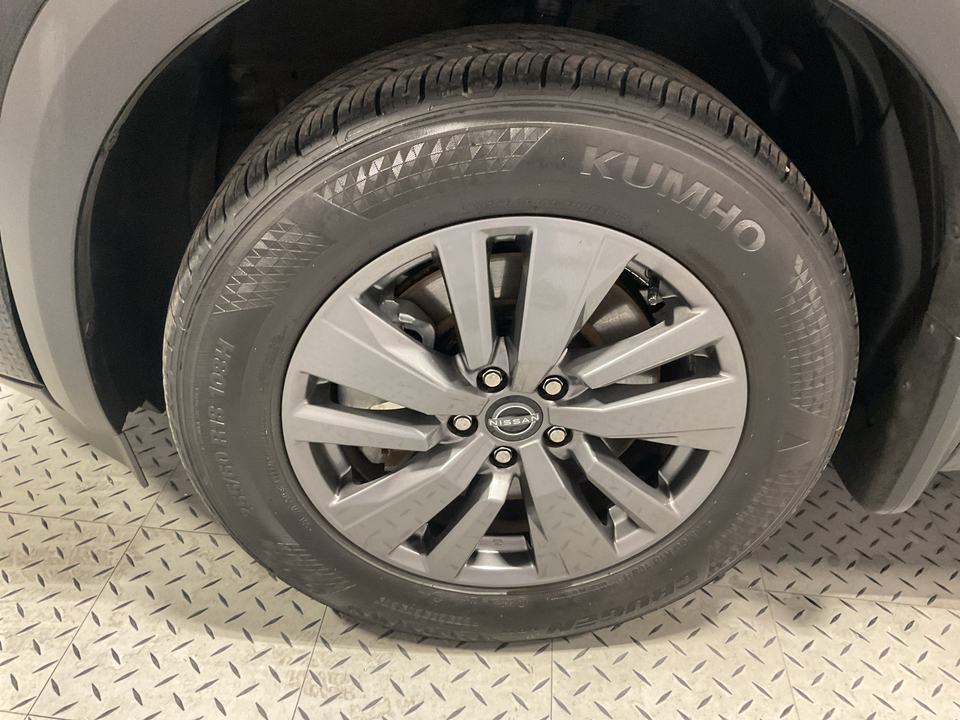 2024 Nissan Pathfinder S