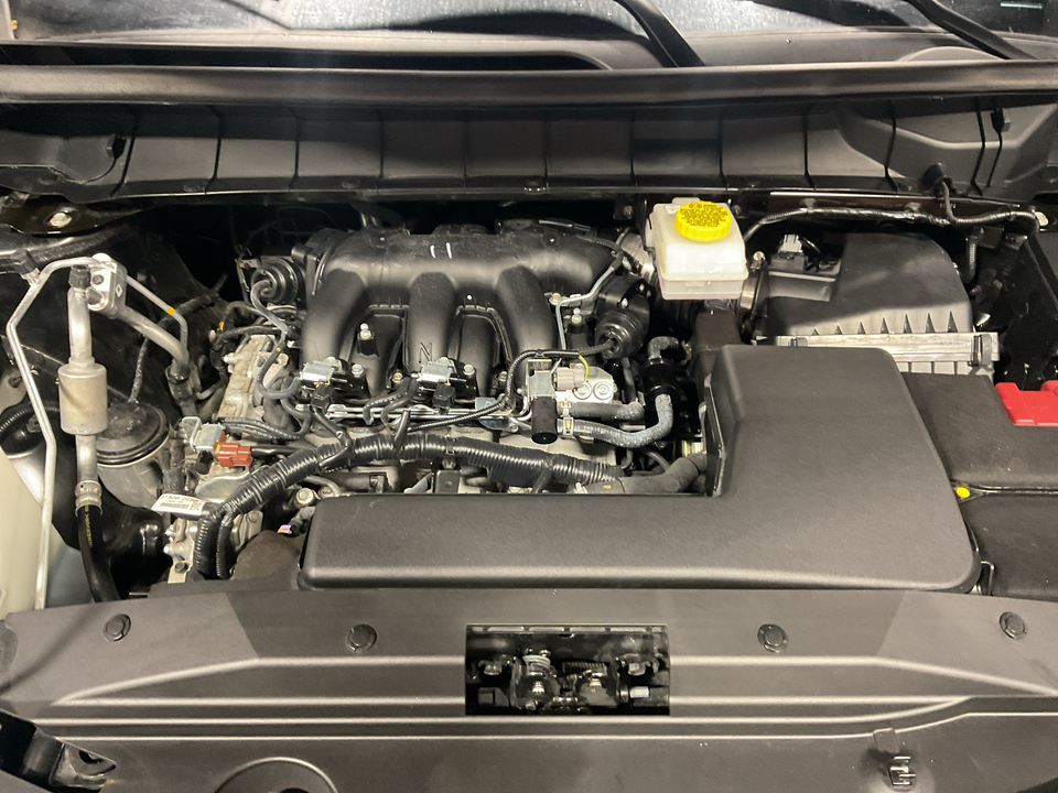 2024 Nissan Pathfinder S