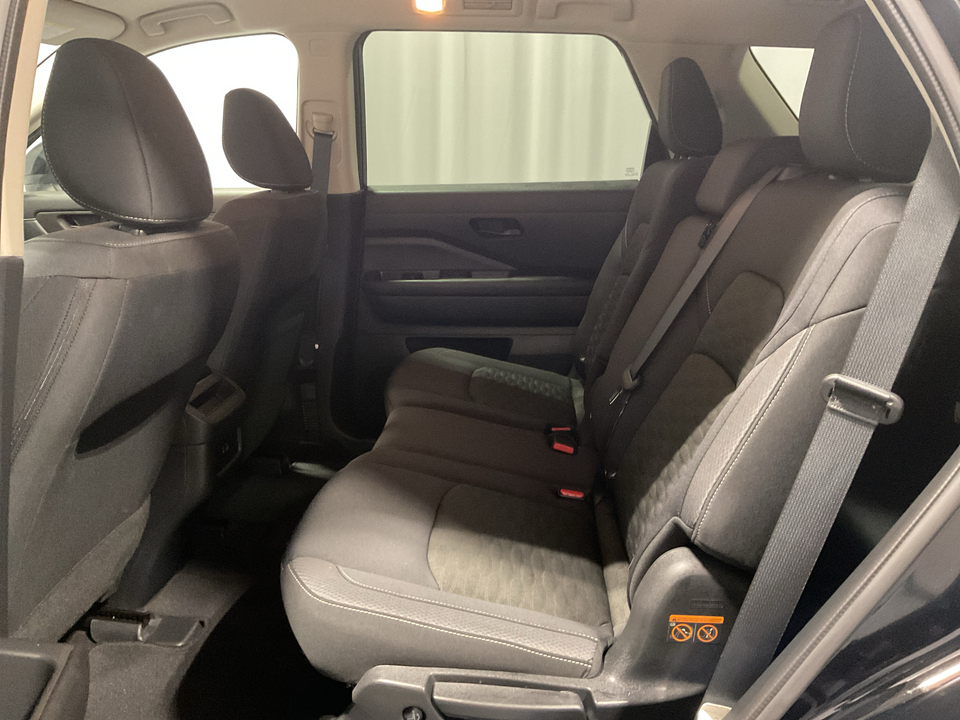 2024 Nissan Pathfinder S