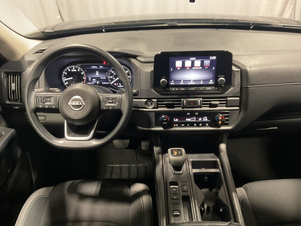 2024 Nissan Pathfinder S