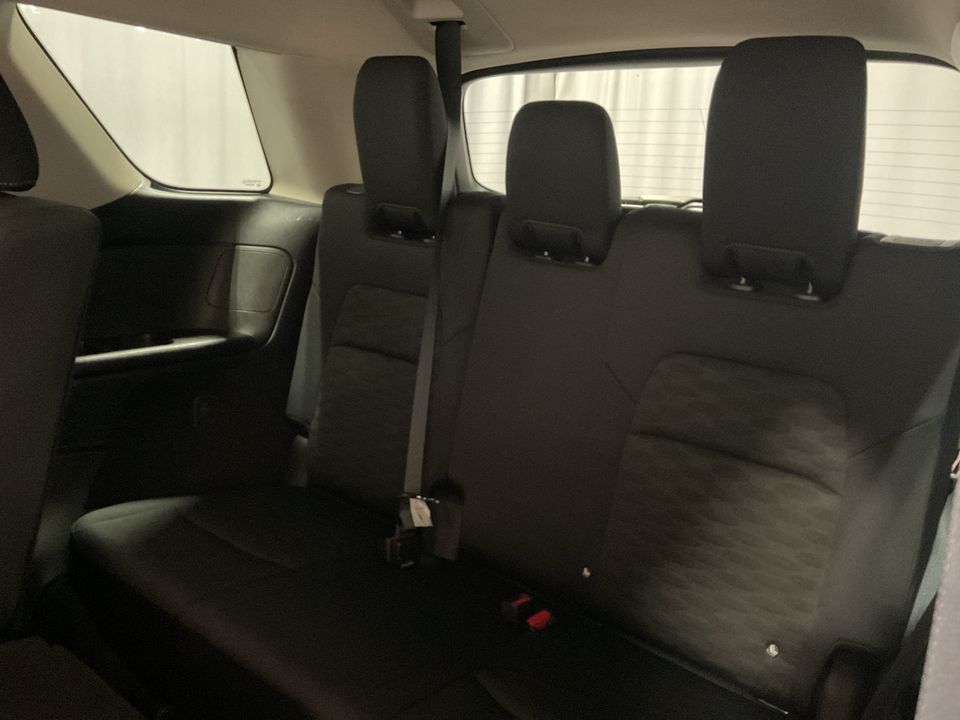 2024 Nissan Pathfinder S