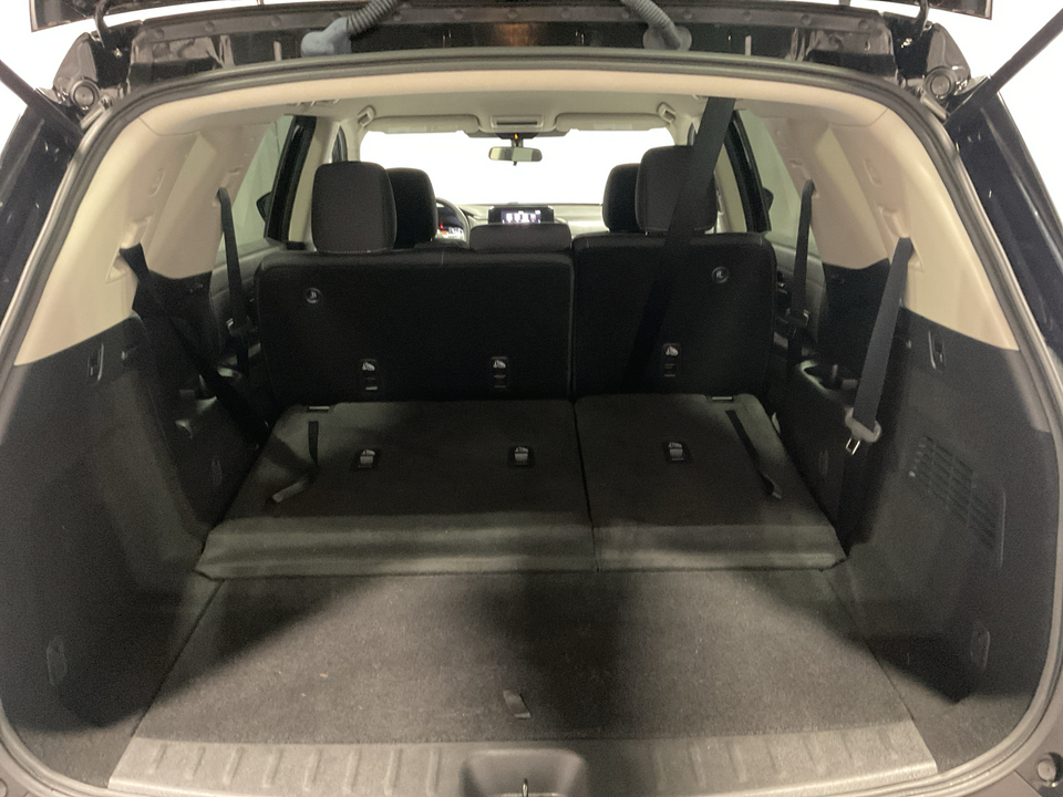 2024 Nissan Pathfinder S