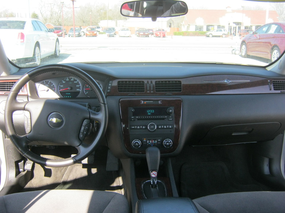 2011 Chevrolet Impala LT