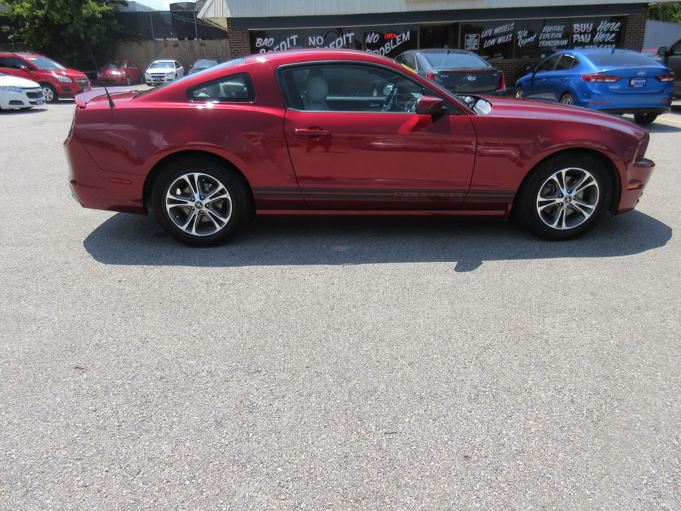 2014 Ford Mustang V6 Coupe