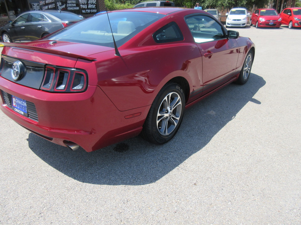 2014 Ford Mustang V6 Coupe