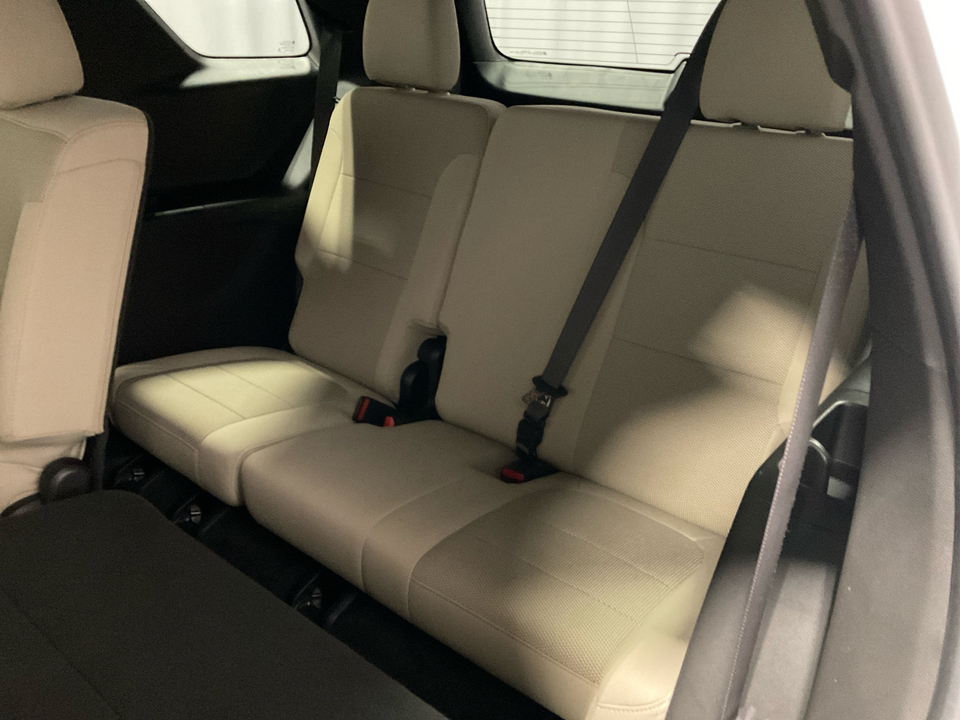 2023 Chevrolet Traverse LS FWD