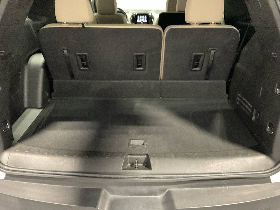 2023 Chevrolet Traverse LS FWD