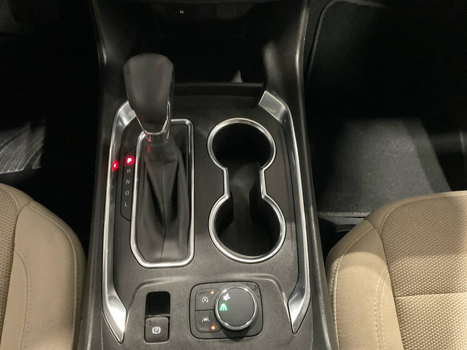 2023 Chevrolet Traverse LS FWD