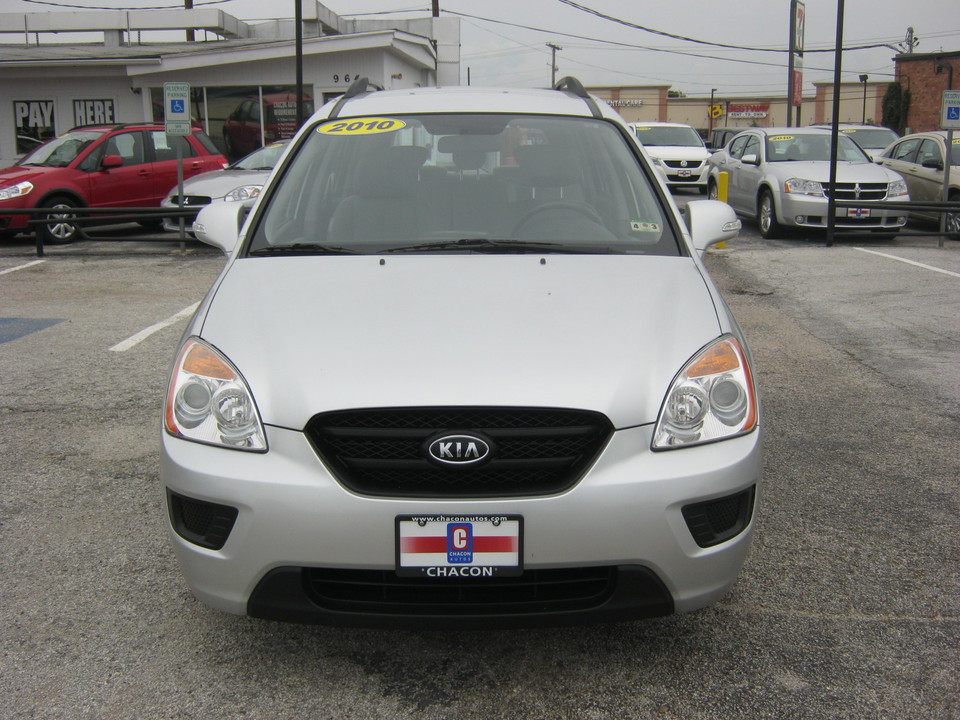 2010 Kia Rondo LX