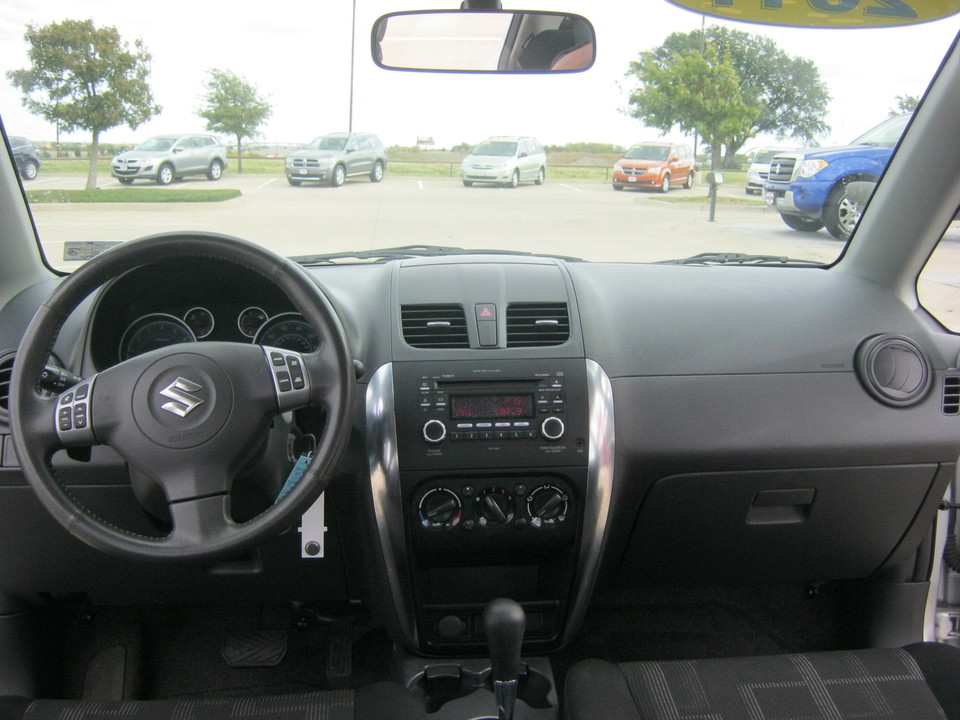 2011 Suzuki SX4 Sport LE Anniversary Edition