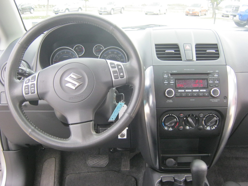 2011 Suzuki SX4 Sport LE Anniversary Edition