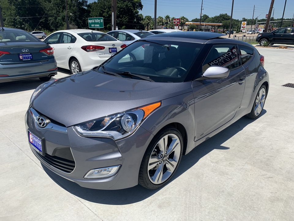 Used 2016 Hyundai Veloster Base 6AT For Sale Chacon Autos