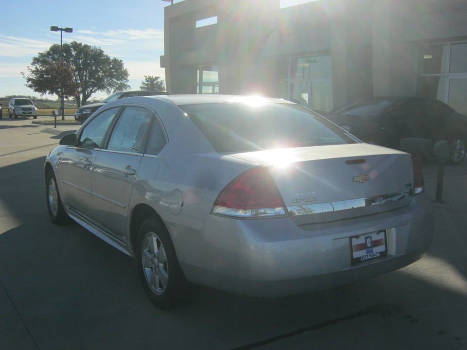 2011 Chevrolet Impala LS