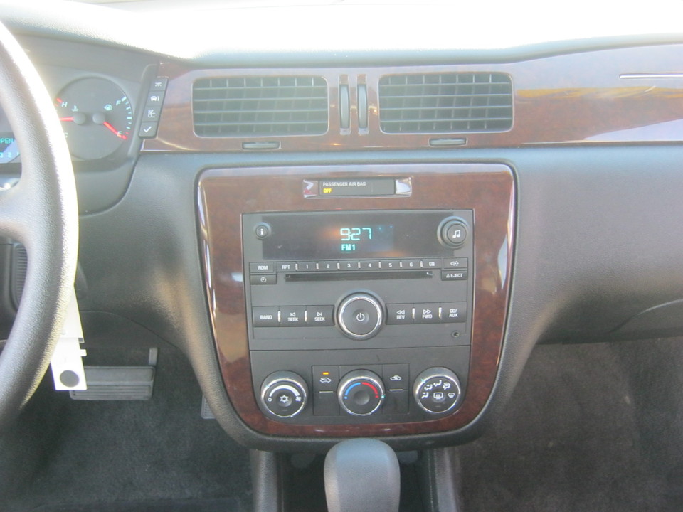 2011 Chevrolet Impala LS