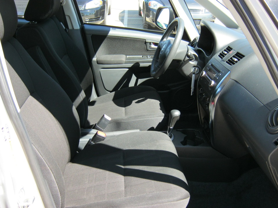 2012 Suzuki SX4 Sport LE Pop Pkg