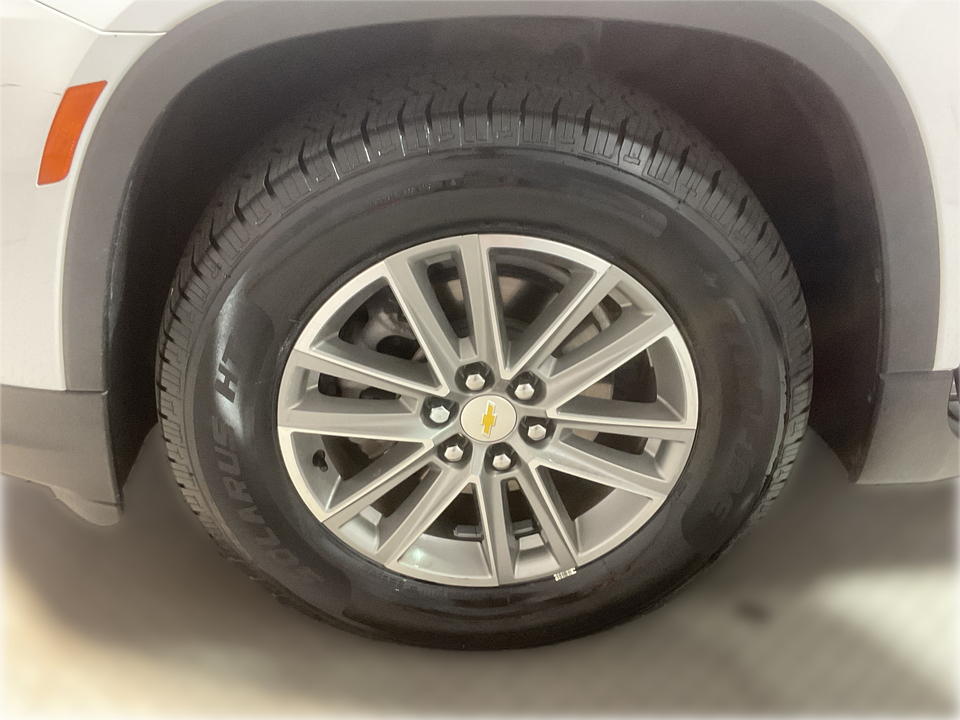 2023 Chevrolet Traverse LT Cloth FWD