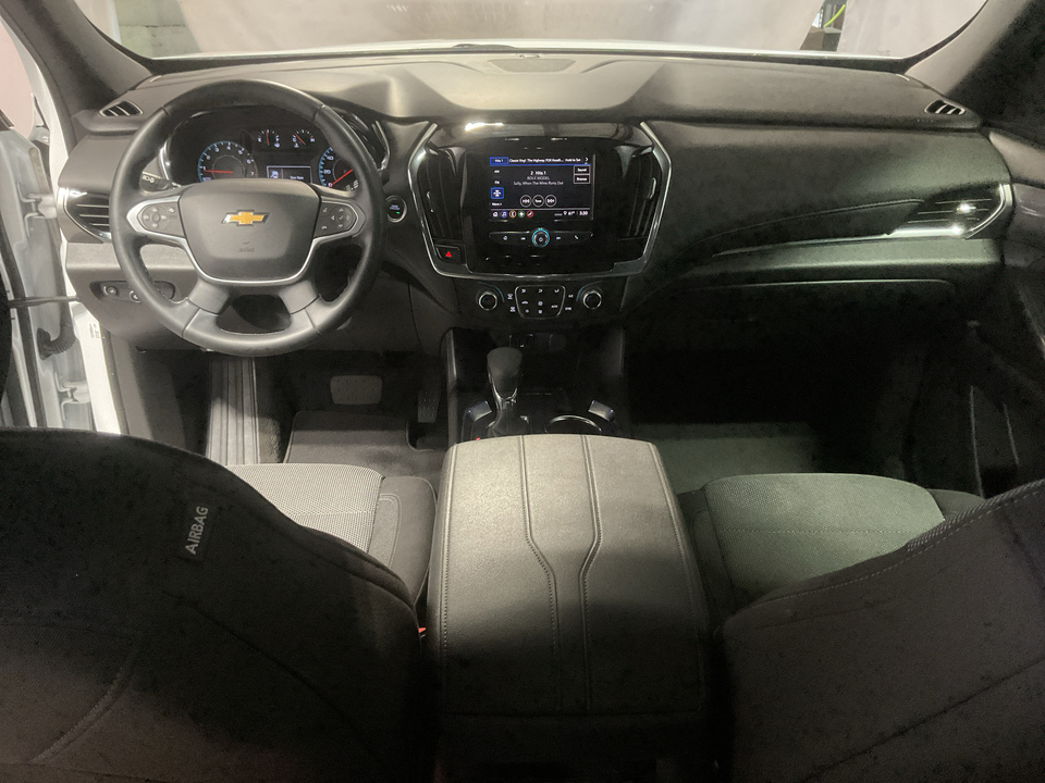 2023 Chevrolet Traverse LT Cloth FWD