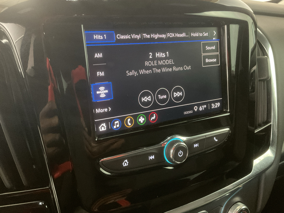 2023 Chevrolet Traverse LT Cloth FWD