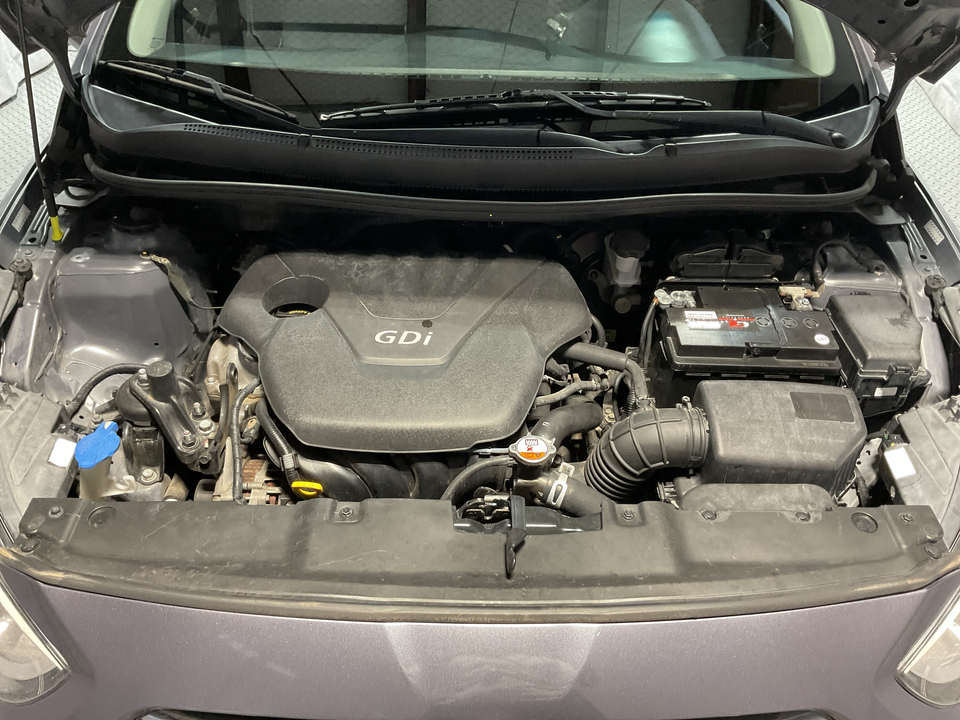 2017 Hyundai Accent SE 5-Door 6A