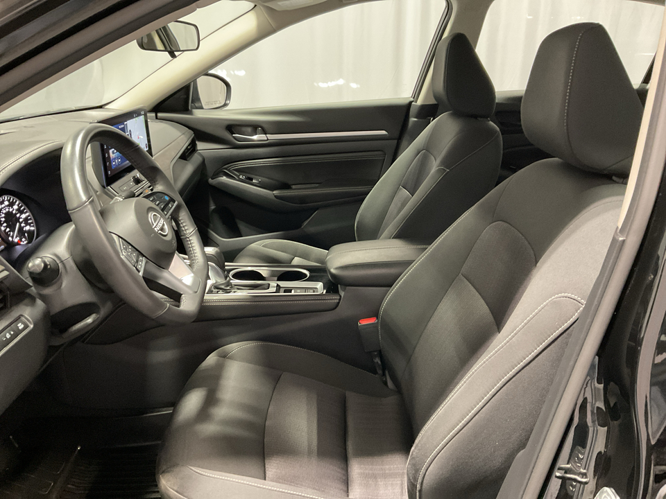 2023 Nissan Altima 2.5 SV AWD
