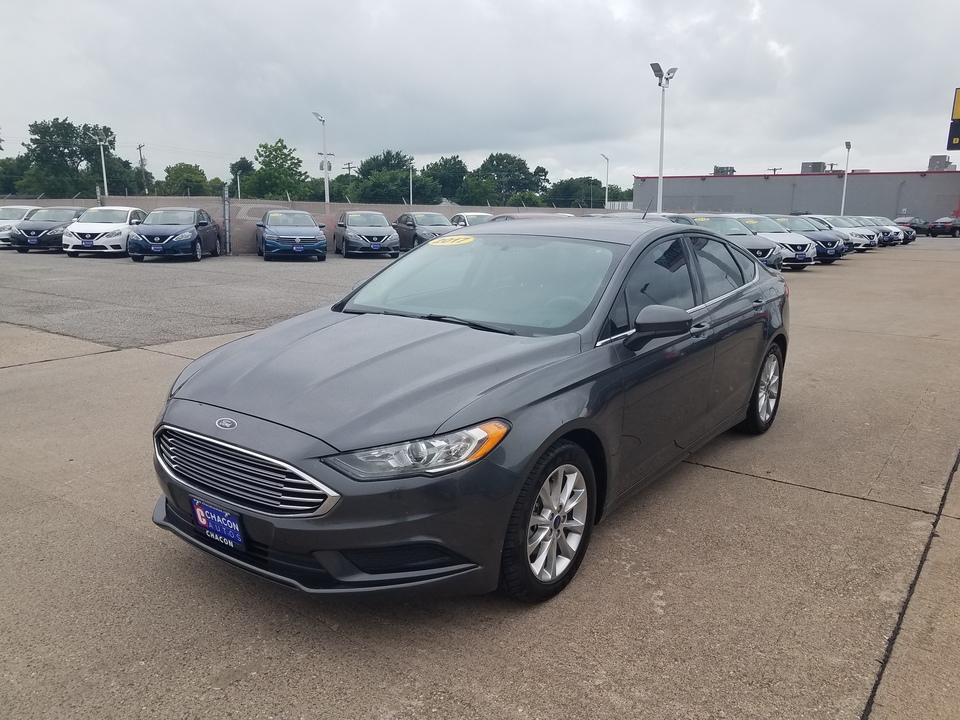 Used 2017 Ford Fusion SE for Sale - Chacon Autos