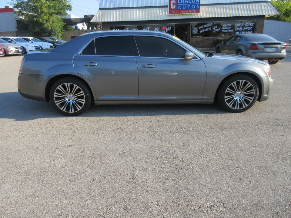 2012 Chrysler 300 S V8 RWD