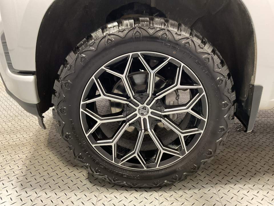 2020 Chevrolet Silverado 1500 Custom Crew Cab Short Box 2WD