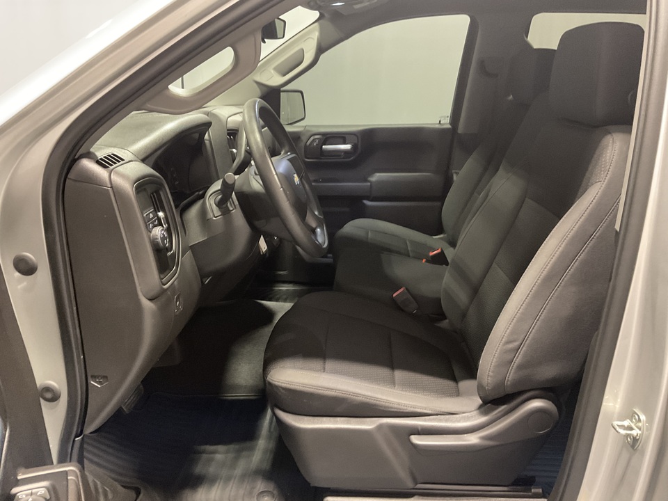 2020 Chevrolet Silverado 1500 Custom Crew Cab Short Box 2WD