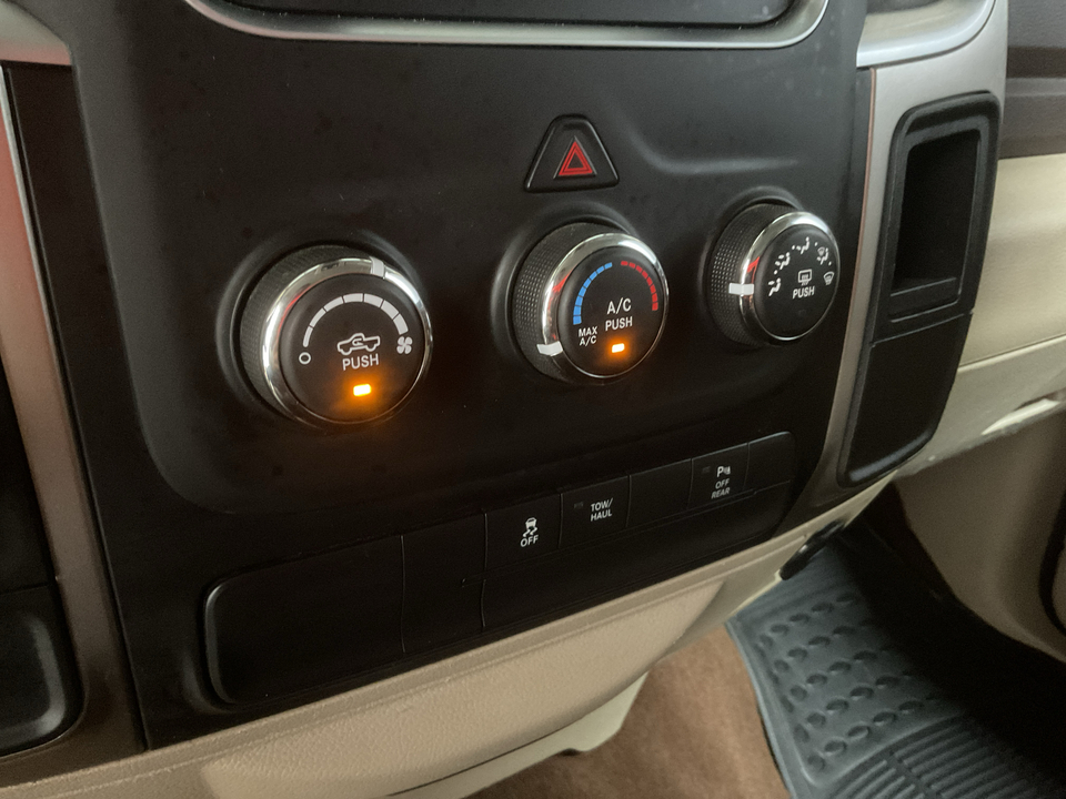 2018 Ram 1500 SLT Crew Cab SWB 2WD
