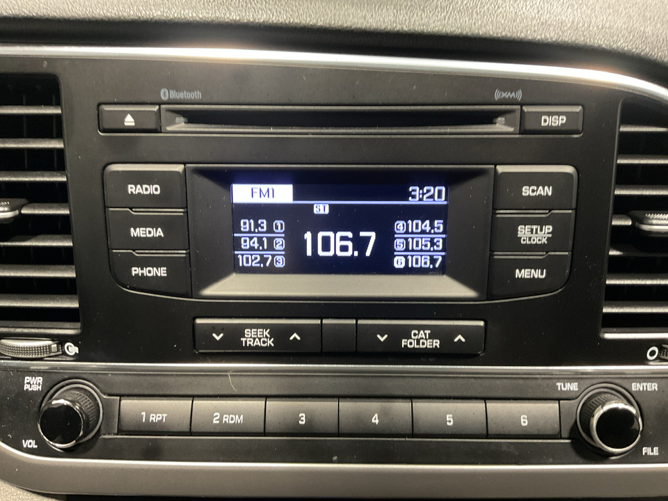2017 Hyundai Elantra SE 6AT