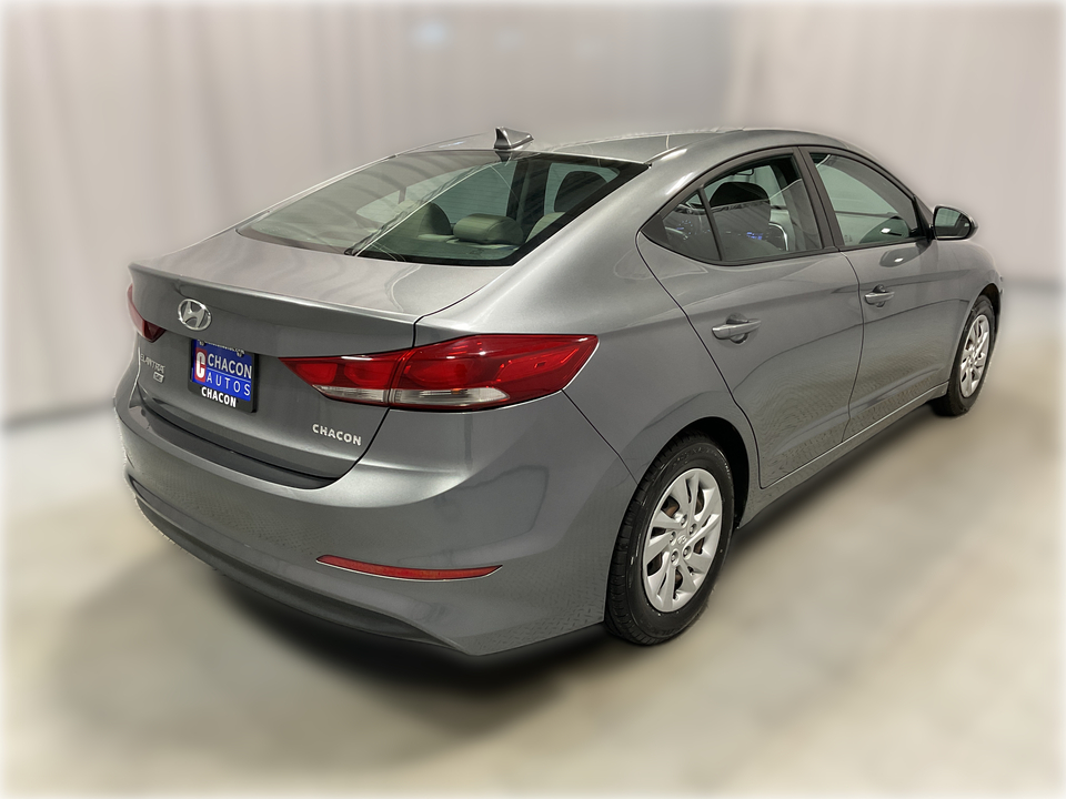 2017 Hyundai Elantra SE 6AT