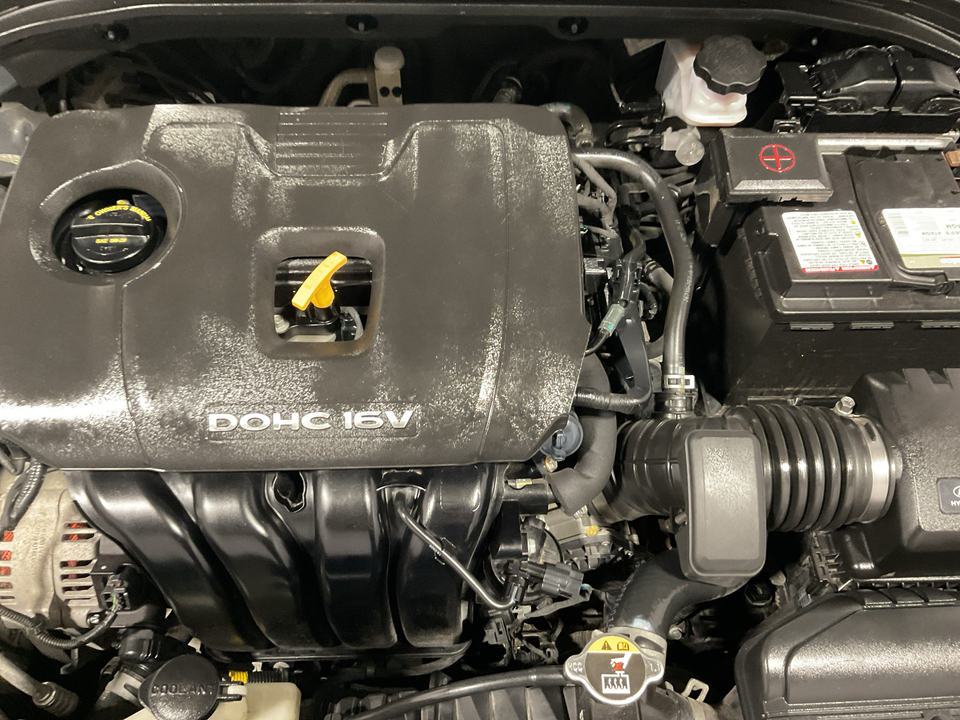 2017 Hyundai Elantra SE 6AT