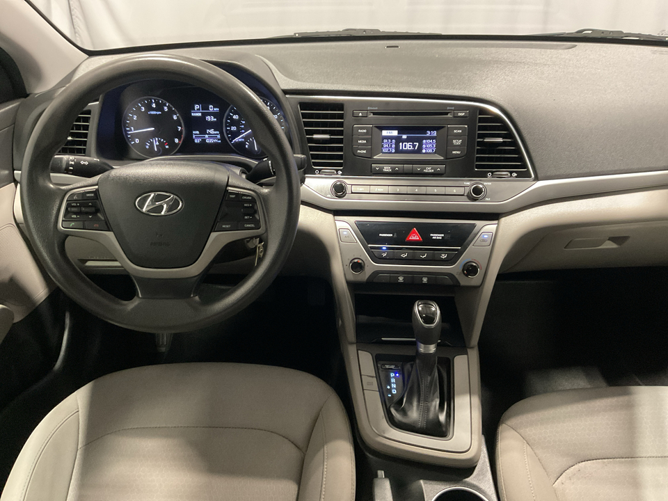 2017 Hyundai Elantra SE 6AT