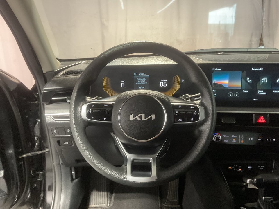 2025 Kia K5 LXS