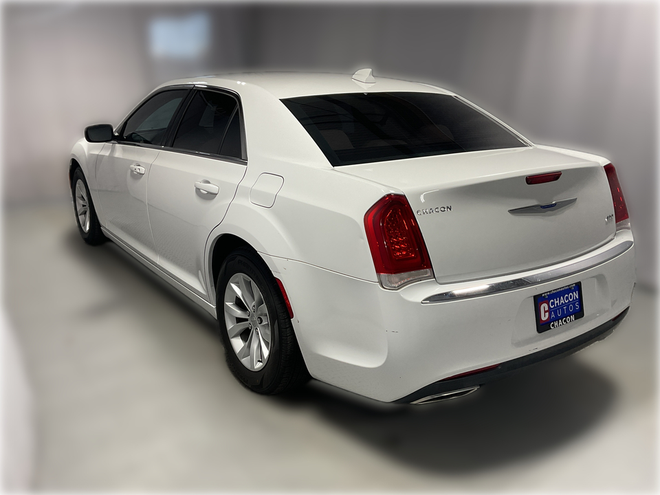 2018 Chrysler 300 Touring
