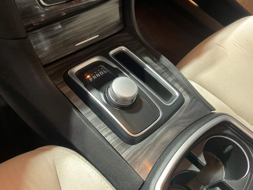 2018 Chrysler 300 Touring