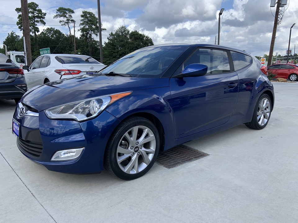 2017 Hyundai Veloster Base 6AT