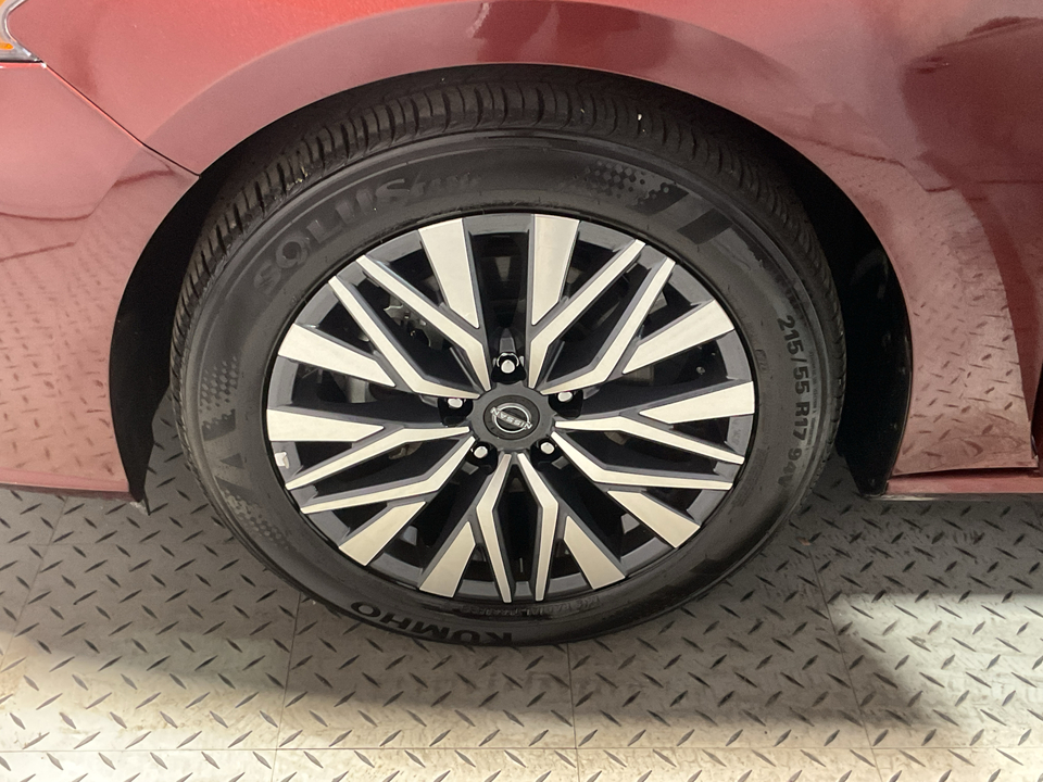 2025 Nissan Altima 2.5 SV