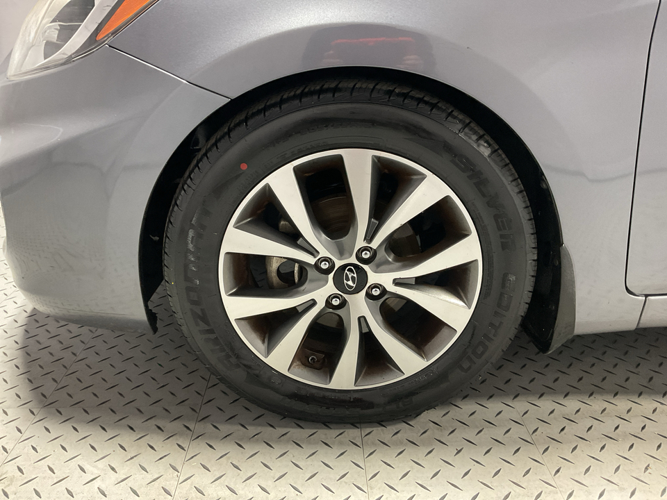 2017 Hyundai Accent SE 4-Door 6A