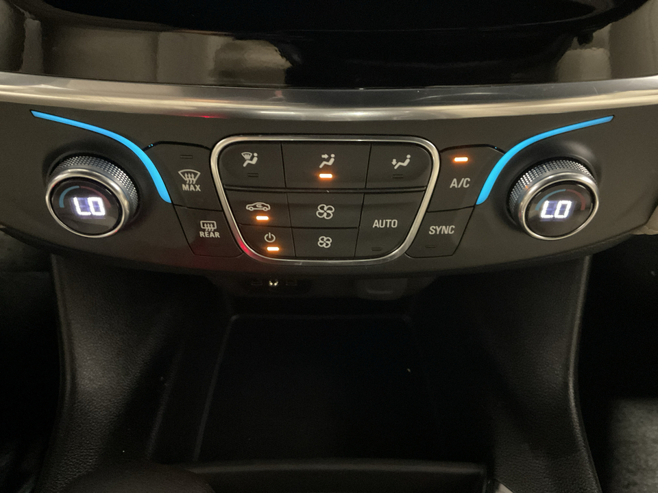 2023 Chevrolet Traverse LS FWD