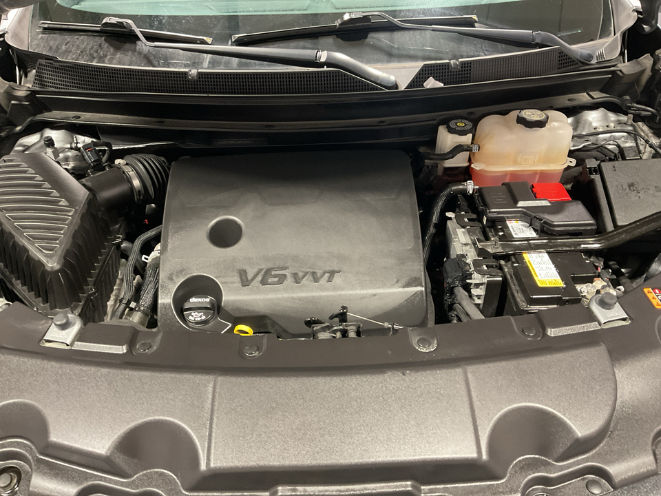 2023 Chevrolet Traverse LS FWD