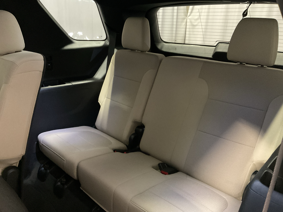 2023 Chevrolet Traverse LS FWD